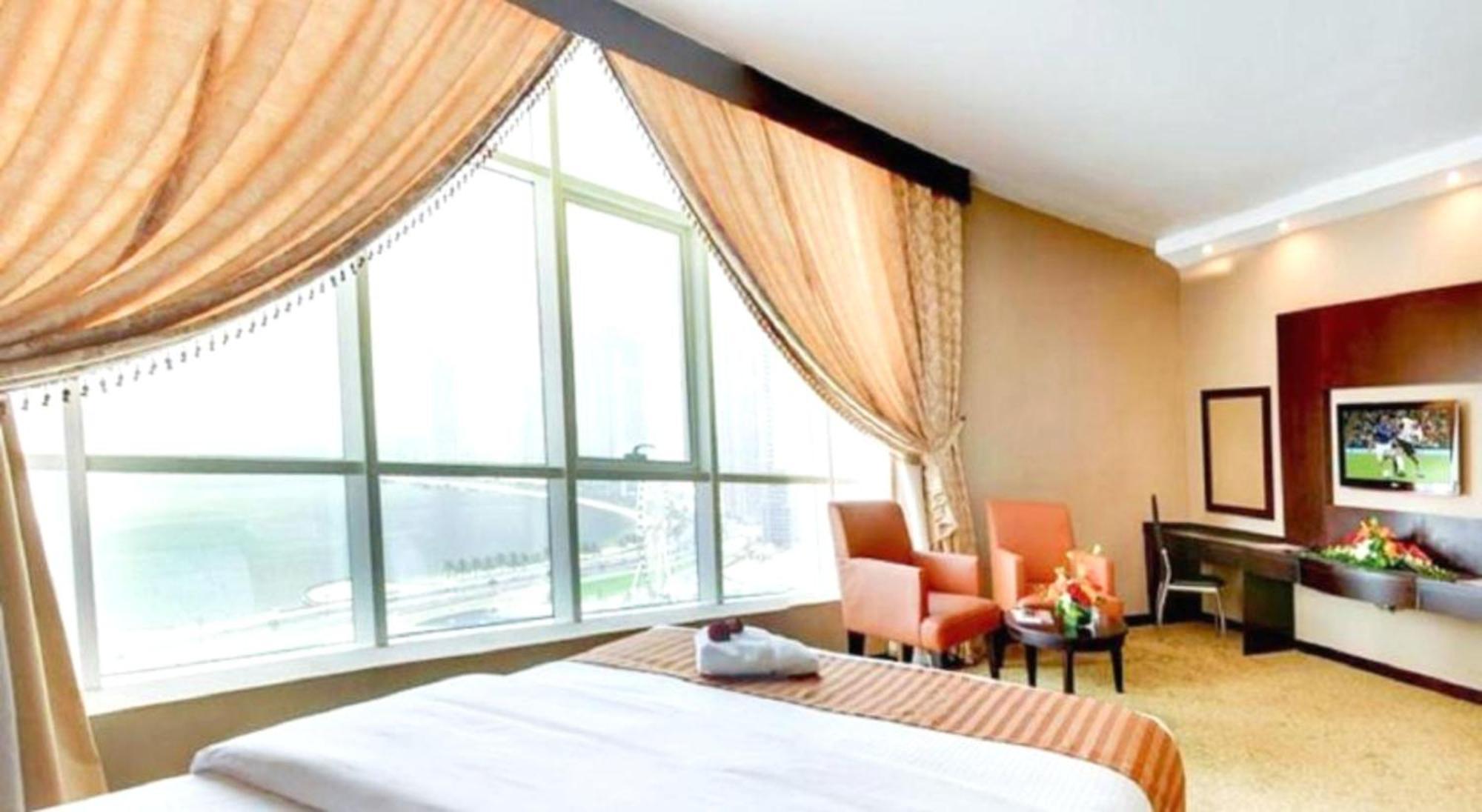 שארג'ה Aryana Hotel מראה חיצוני תמונה