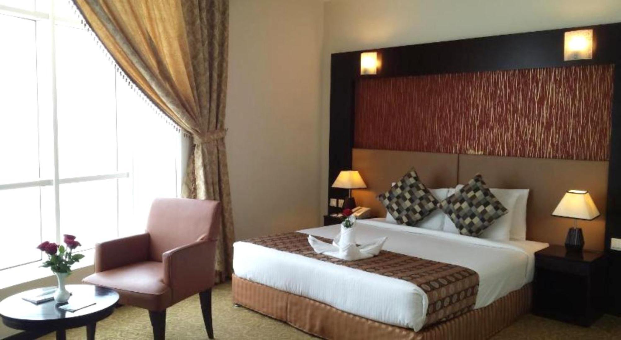 שארג'ה Aryana Hotel מראה חיצוני תמונה